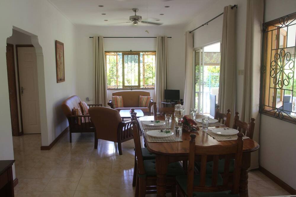 Photo of Livingroom in Grand Anse