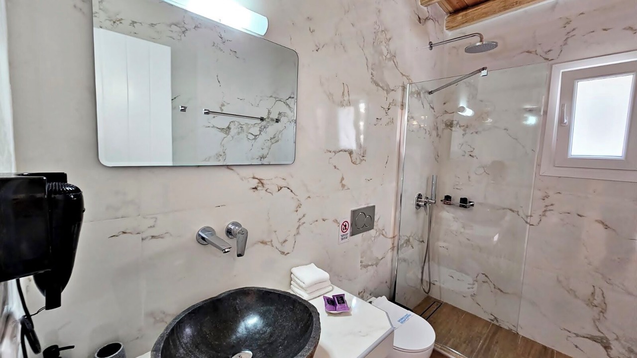 Photo of Bathroom in Ano Mera