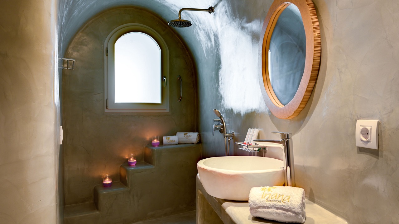Photo of Bathroom in Fira
