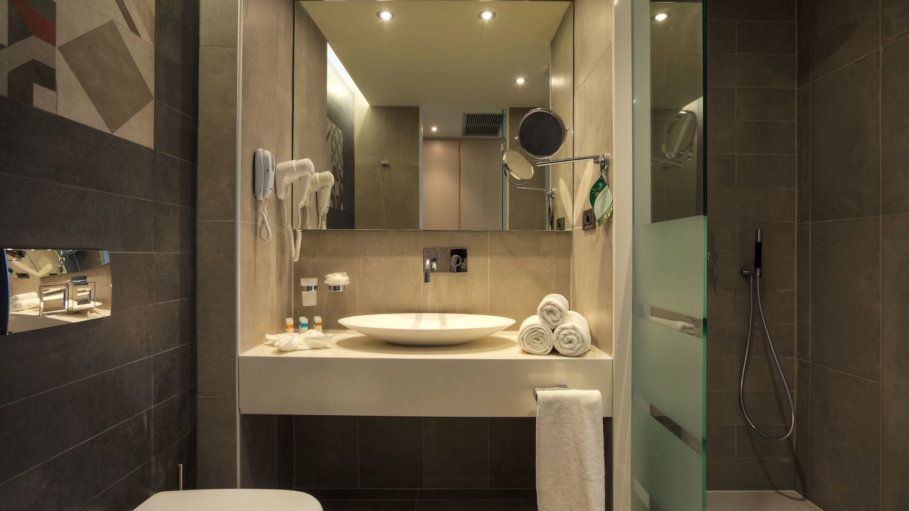 Photo of Bathroom in Marmari