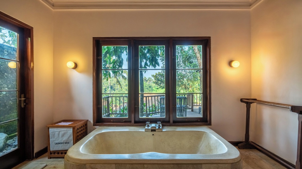 Photo of Bathroom in Petulu
