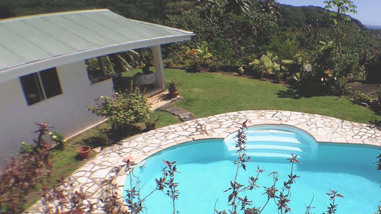Photo of Patio Balcony in Teahupoo