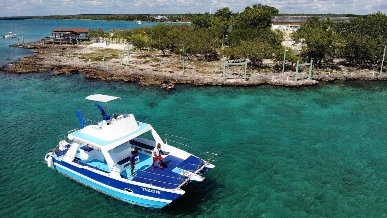 Photo of Others in Dominicus