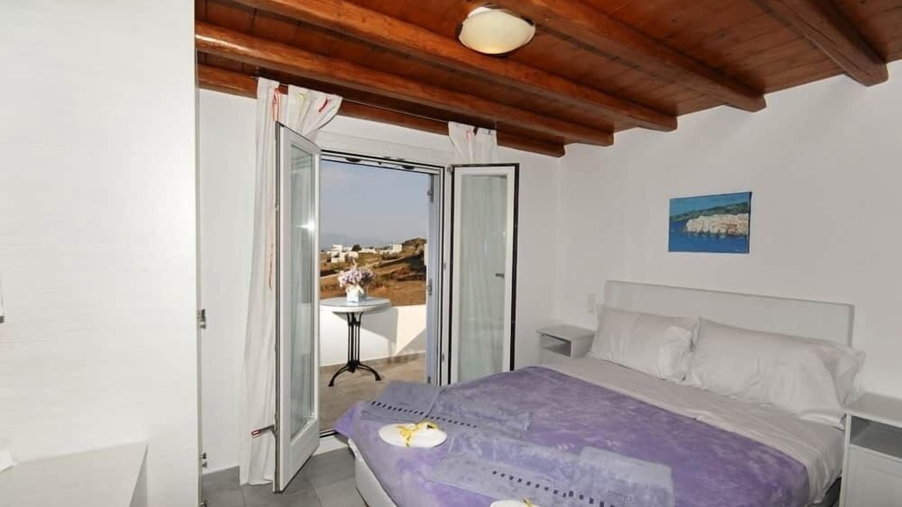 Photo of Bedroom in Platis Gialos