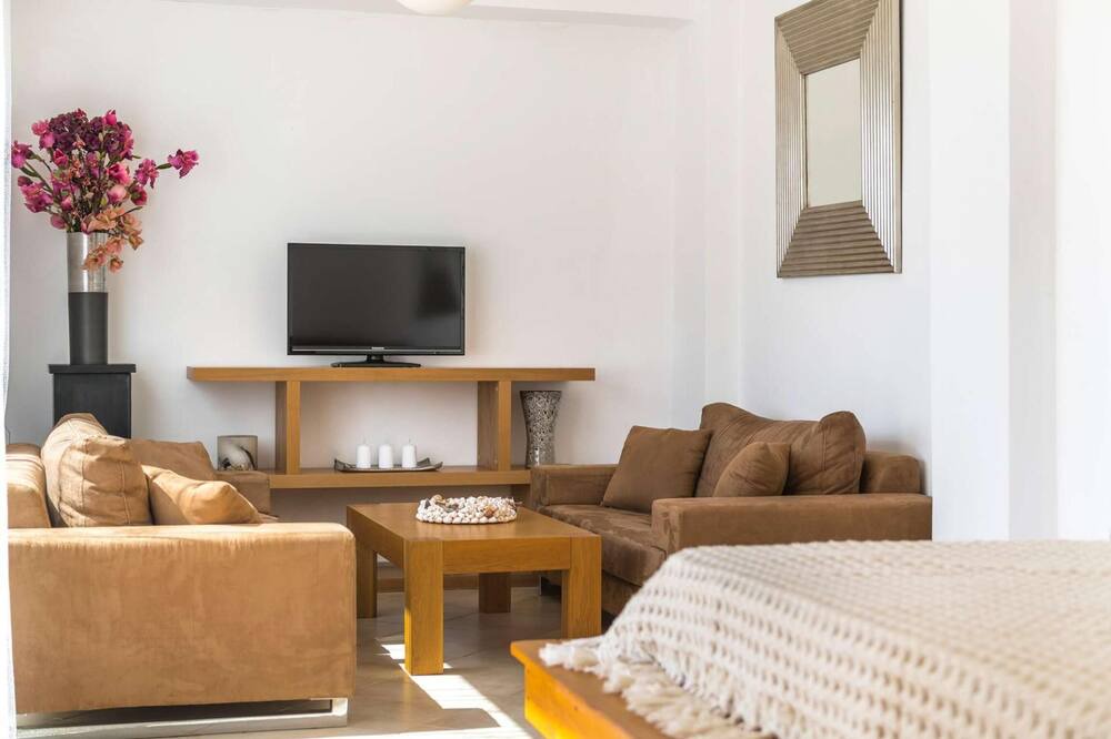 Photo of Bedroom in Lardos
