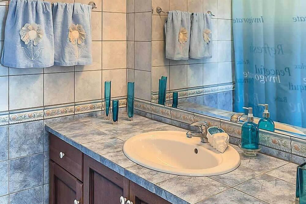 Photo of Bathroom in Lardos