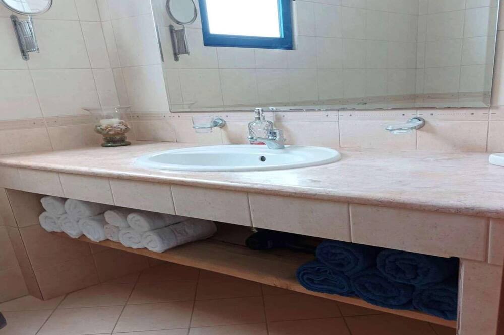 Photo of Bathroom in Lardos