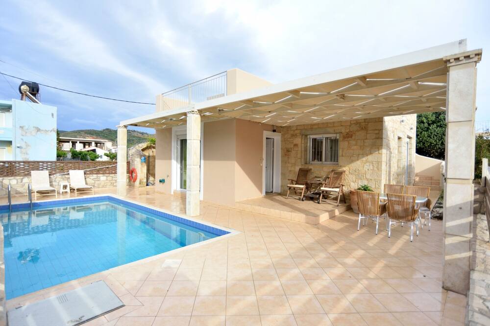 Photo of Outdoor in Nopigia