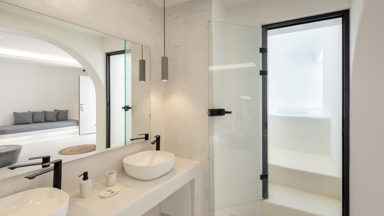 Photo of Bathroom in Pyrgos