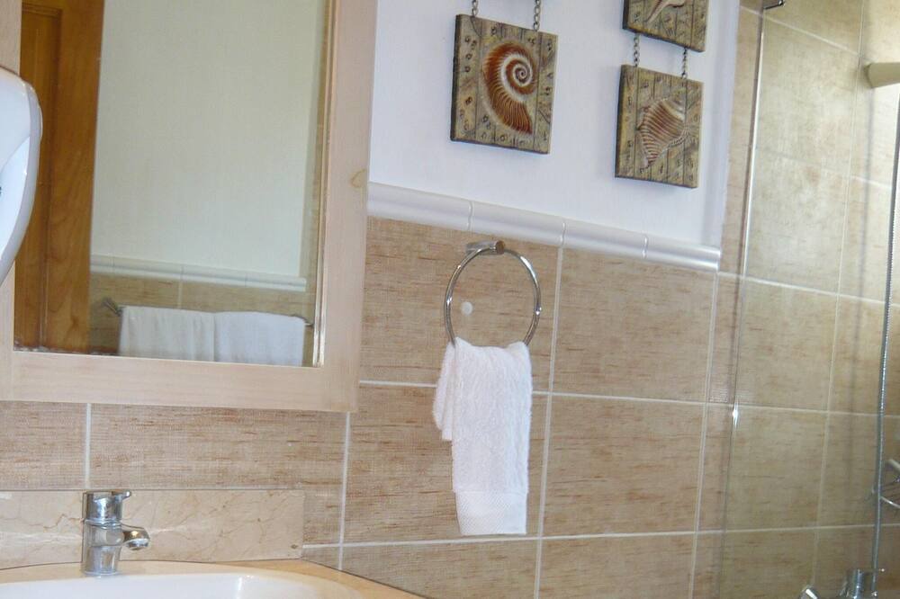 Photo of Bathroom in Dominicus