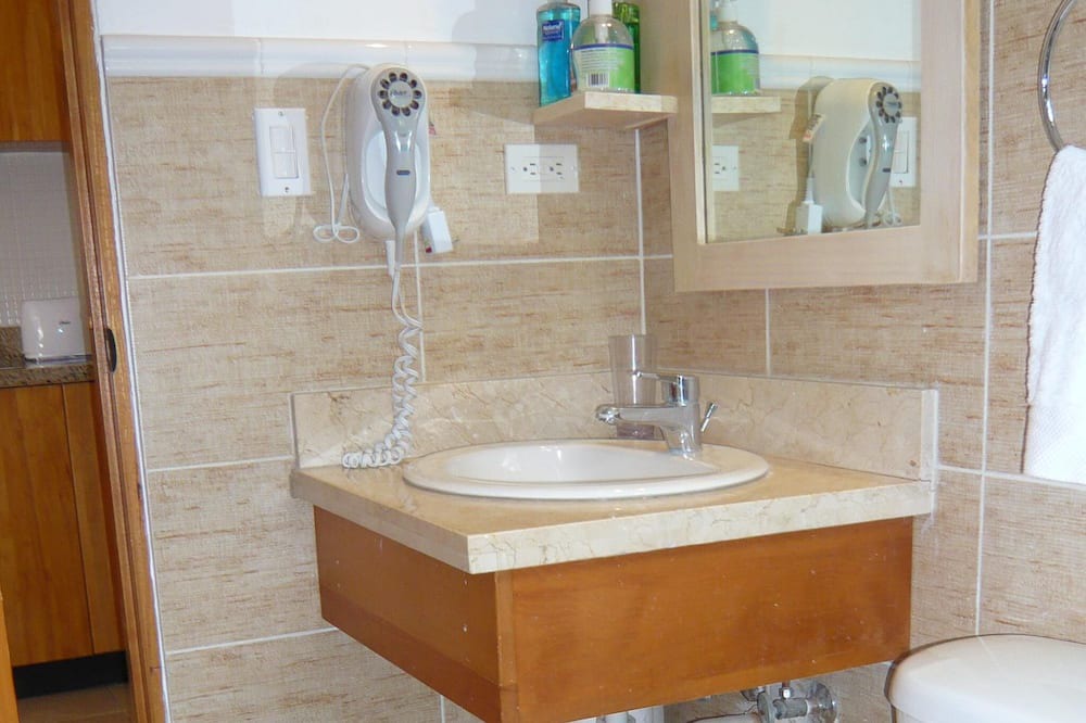 Photo of Bathroom in Dominicus
