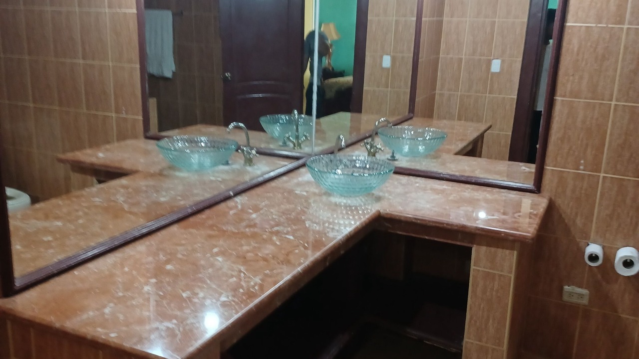 Photo of Bathroom in Munoz
