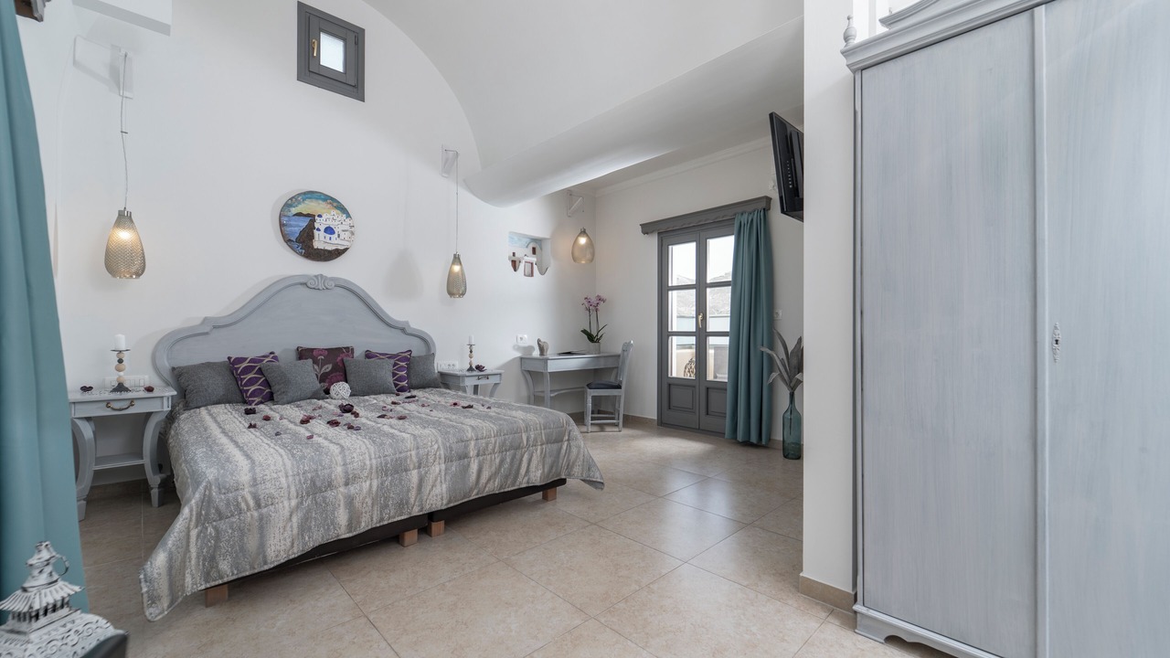 Photo of Bedroom in Perivolos