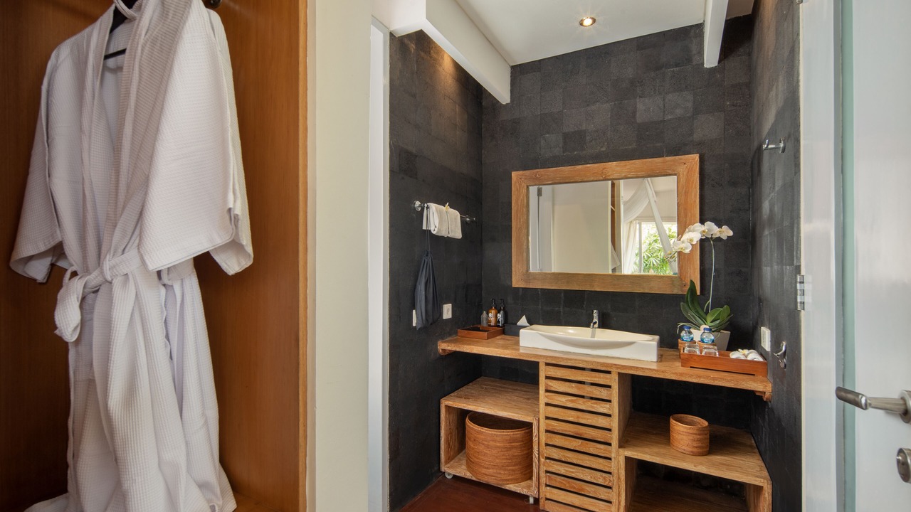 Photo of Bathroom in Drupadi
