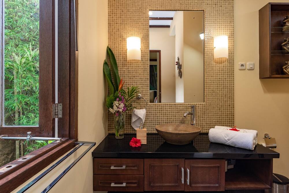 Photo of Bathroom in Kayu Putih