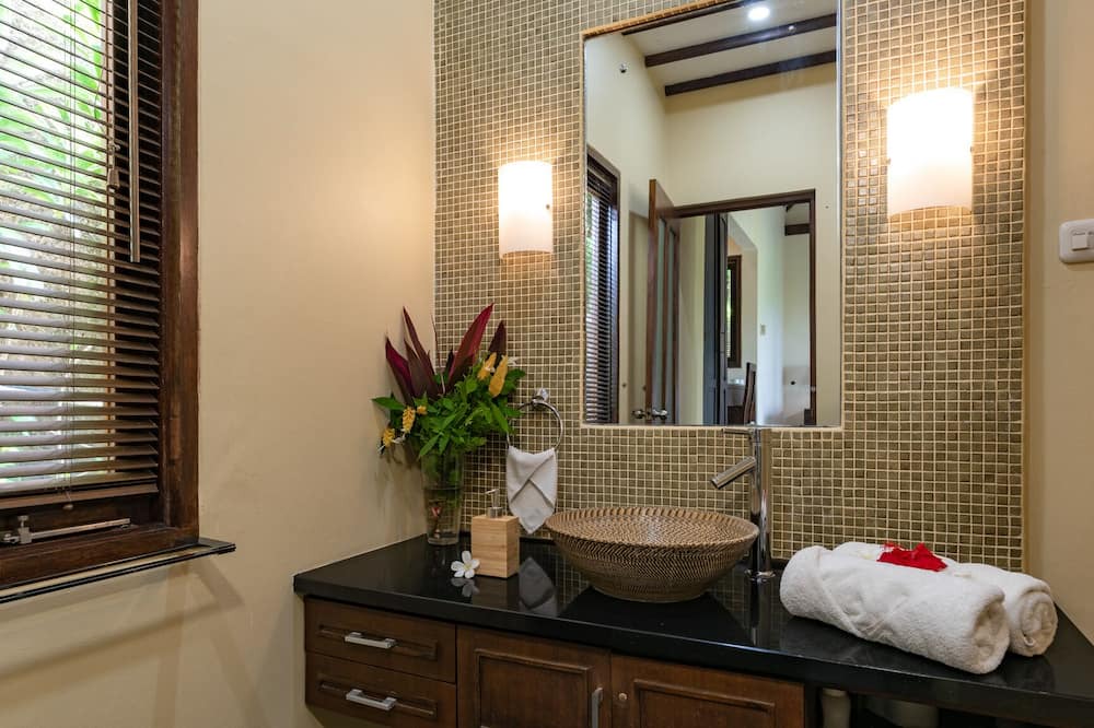 Photo of Bathroom in Kayu Putih