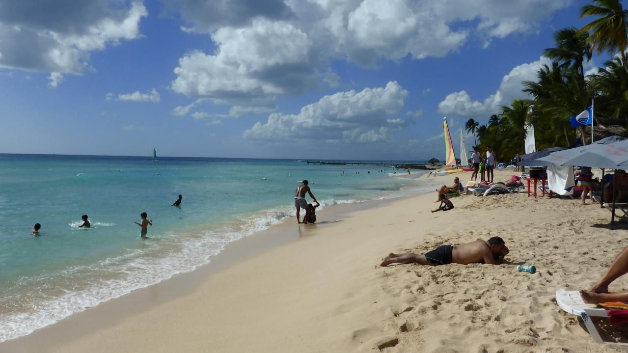 Photo of Others in Dominicus