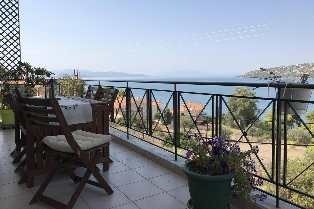 Photo of Patio Balcony in Theologos