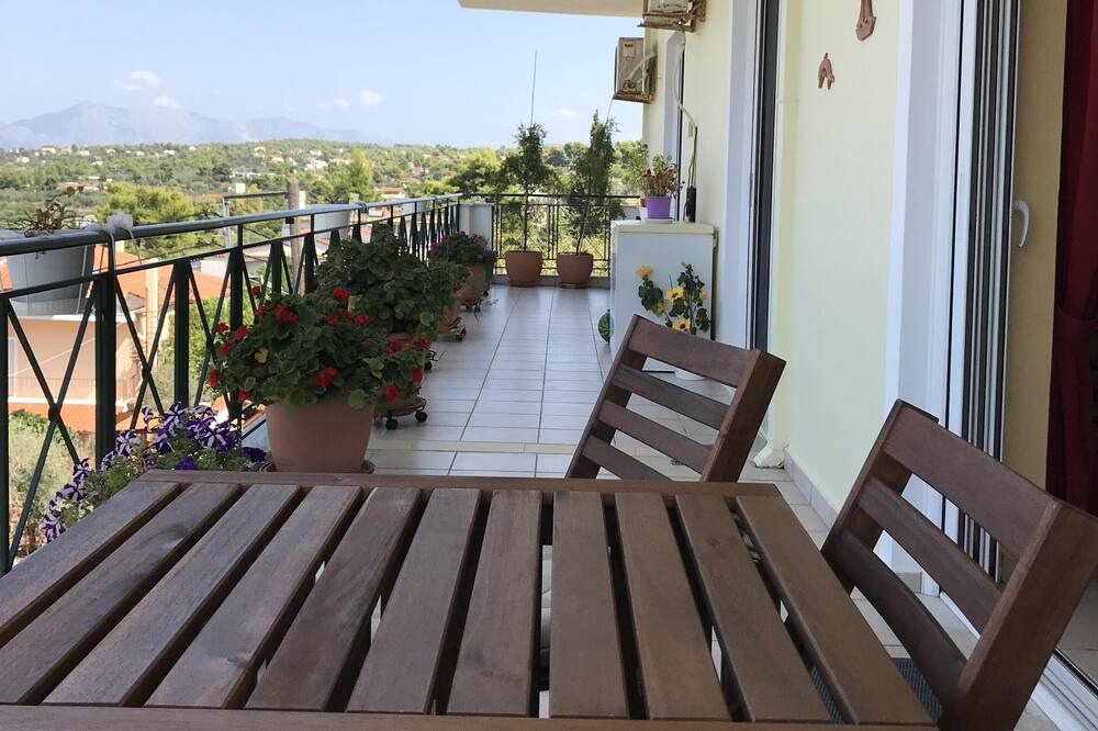 Photo of Patio Balcony in Theologos