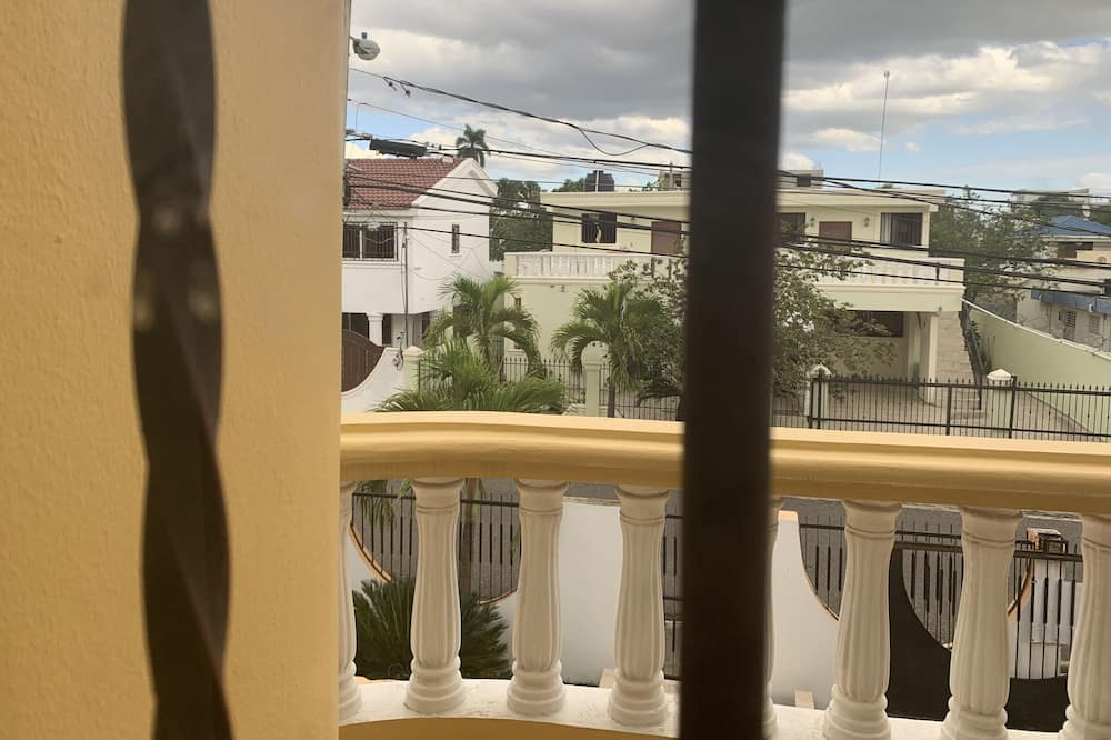 Photo of Patio Balcony in Llanos de Gurabo I