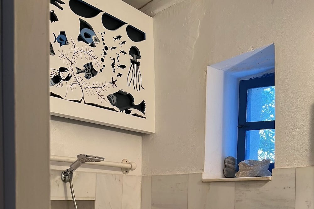 Photo of Bathroom in Aegiali