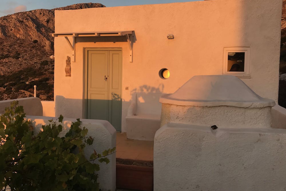 Photo of Patio Balcony in Aegiali