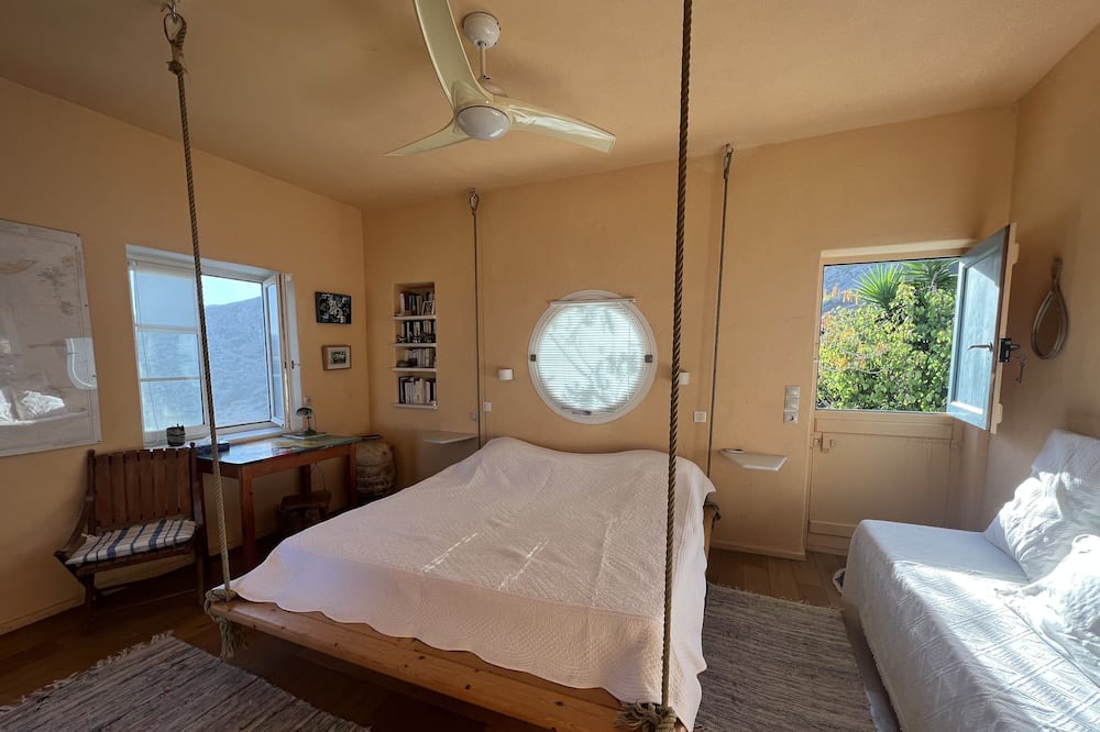Photo of Bedroom in Aegiali