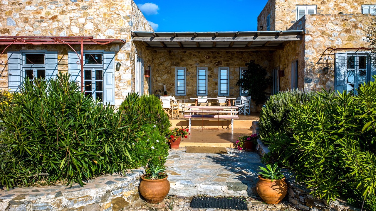 Photo of Outdoor in Azolimnos
