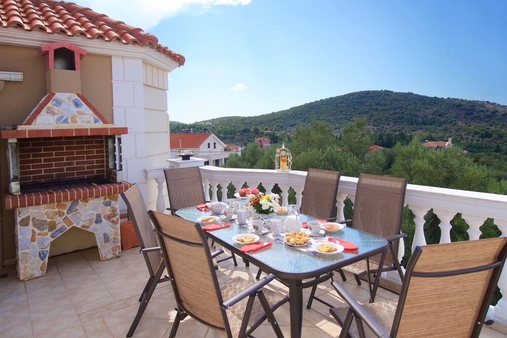 Photo of Patio Balcony in Razata
