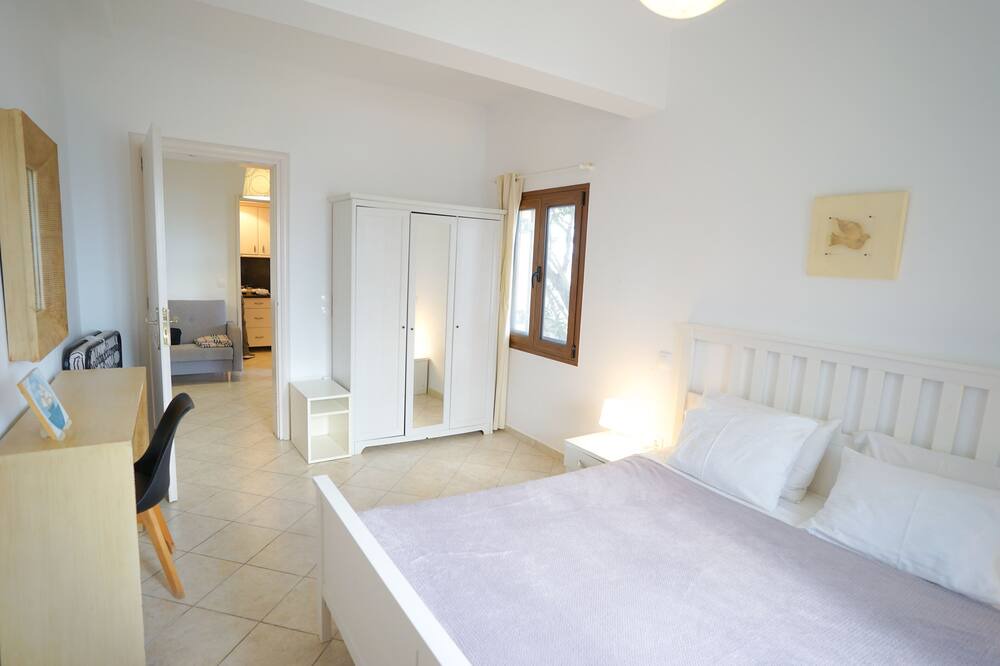 Photo of Bedroom in Fira