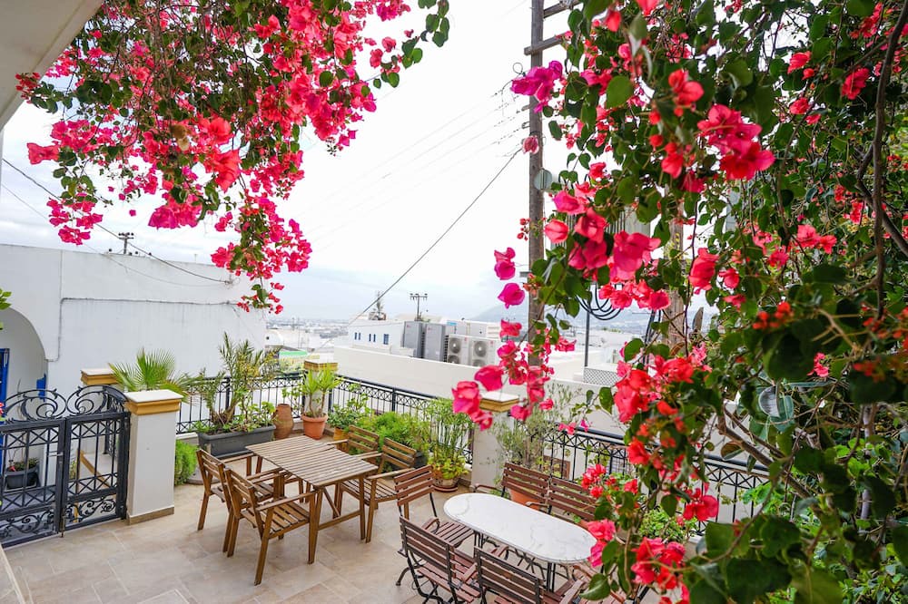 Photo of Outdoor in Fira