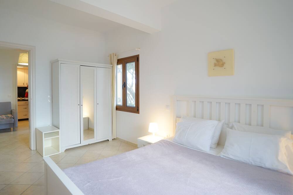 Photo of Bedroom in Fira