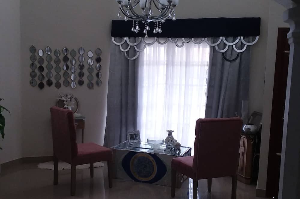 Photo of Livingroom in San Juan Province