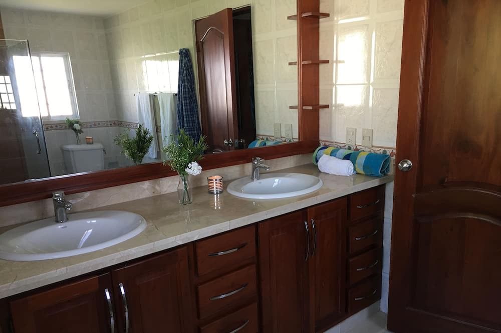 Photo of Bathroom in San Juan Province