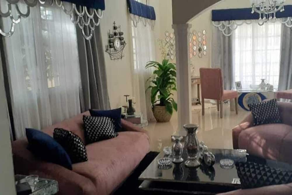 Photo of Livingroom in San Juan Province