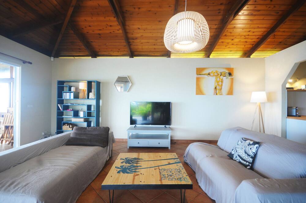 Photo of Livingroom in Papeto'ai