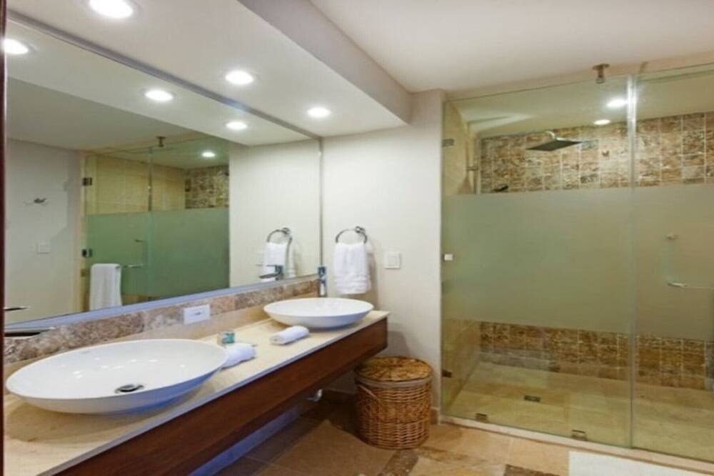 Photo of Bathroom in Cap Cana Marina