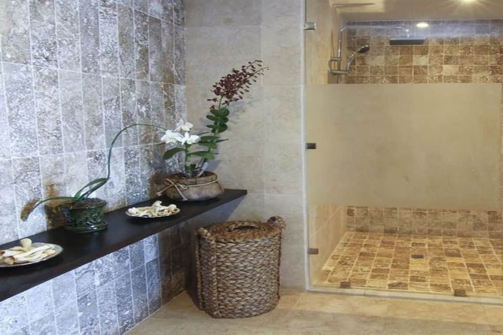 Photo of Bathroom in Cap Cana Marina