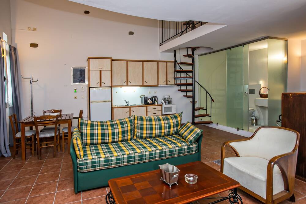 Photo of Livingroom in Tinos Town