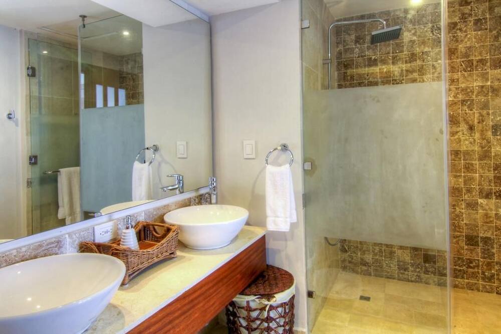 Photo of Bathroom in Cap Cana Marina