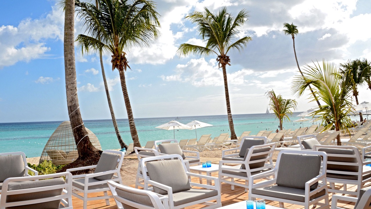 Photo of Others in Dominicus