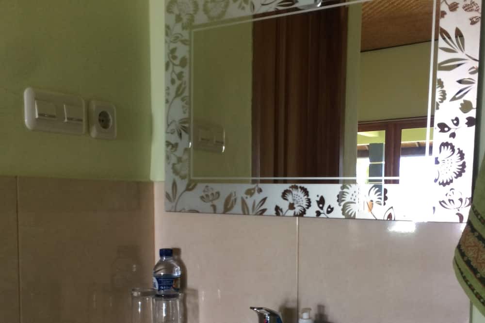 Photo of Bathroom in Temukus