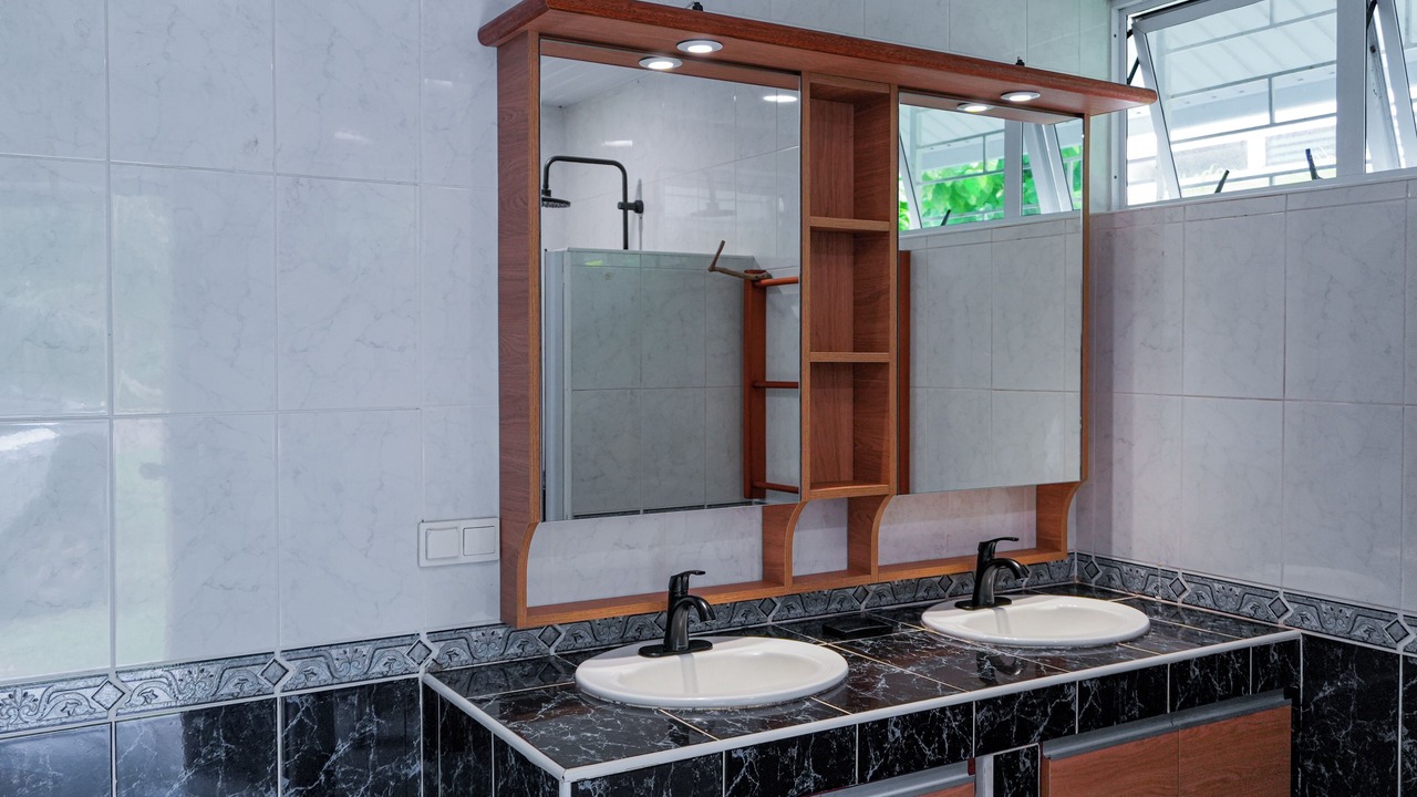 Photo of Bathroom in Paopao
