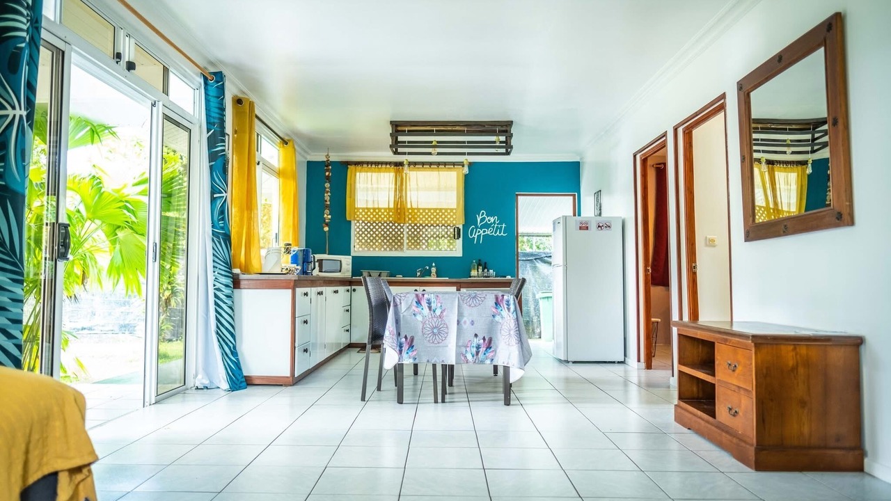 Photo of Livingroom in Teahupoo