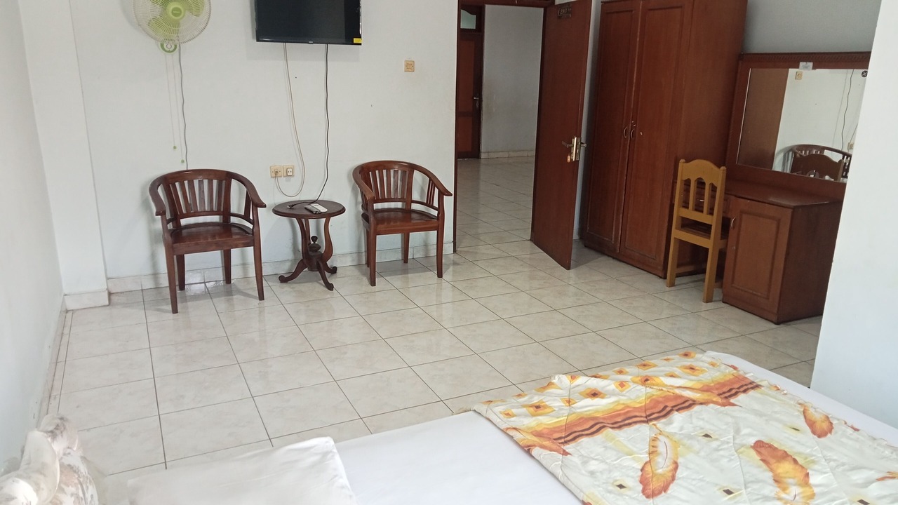 Photo of Bedroom in Delod Peken