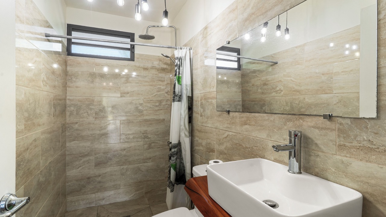 Photo of Bathroom in To'ahotu