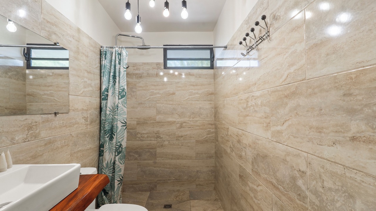 Photo of Bathroom in To'ahotu