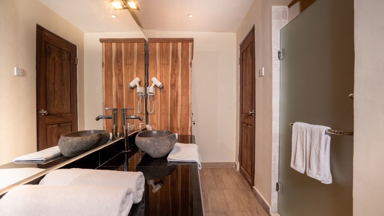 Photo of Bathroom in Kedewatan