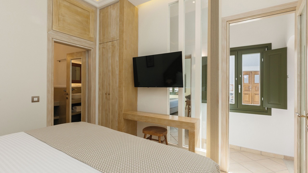 Photo of Bedroom in Imerovigli