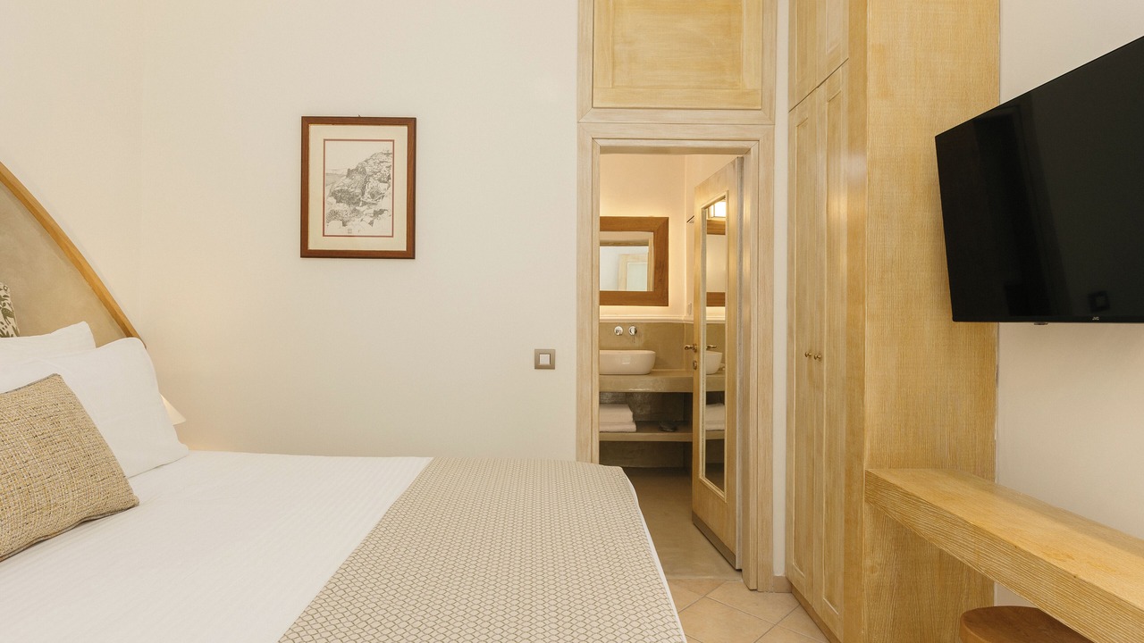 Photo of Bedroom in Imerovigli